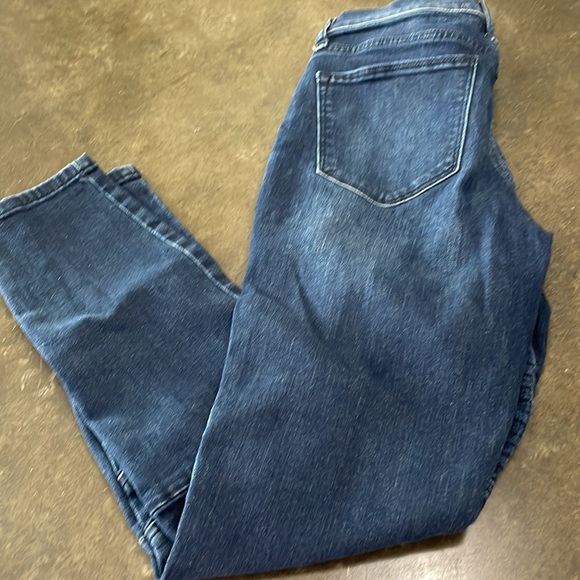 Gap true skinny jeans with zipper at ankles size 27 - Picture 3 of 13